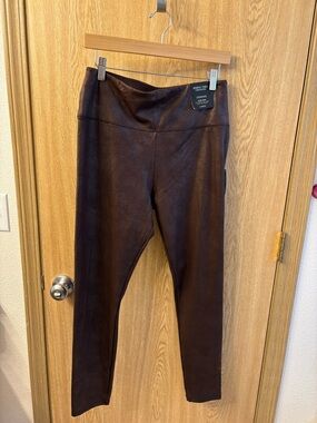 Simply Vera Vera Wang Brown Faux Leather High-Rise Leggings